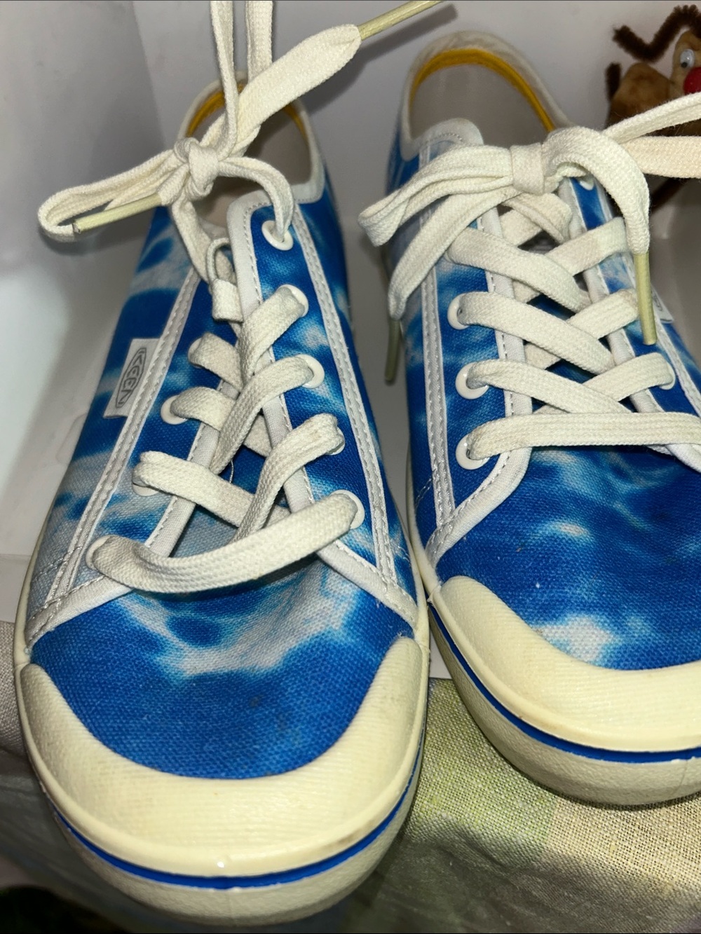 Keen “ELSA”Blue Tie-Dye Canvas Sneakers size 8   Worn once.  Excellent condition